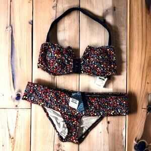 Splendid Swim Women L Navy Blue Red Floral Bikini Two Piece Beach Vacation NEW